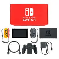 Nintendo Switch - Video Game Console (Nintendo Switch本体 カラーカスタマイズ [2019年8月モデル]/Joy-Con(L)ネオンオレンジ/(R)グレー/Joy-Conストラップ：ネオンレッド/ブラック)