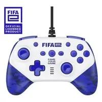 Nintendo Switch - Game Controller - Video Game Accessories (FIFAe ワイヤードコントローラー ホワイト (Switch/PC用))