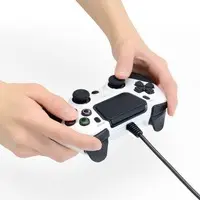 PlayStation 4 - Game Controller - Video Game Accessories (有線コントローラー バトルパッド4 ホワイト)