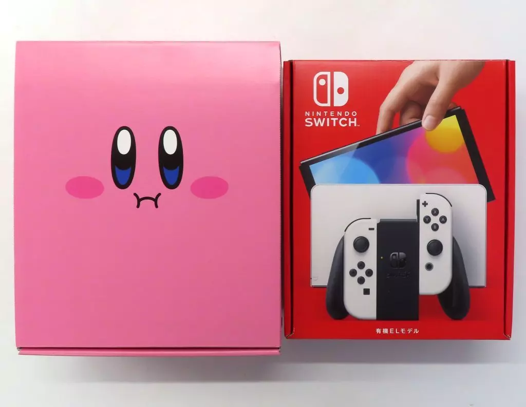 Nintendo Switch - Video Game Console - Kirby's Dream Land
